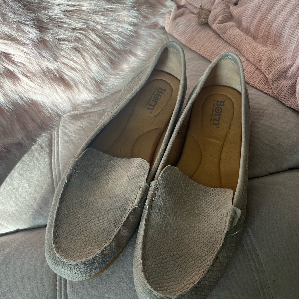 Women's Gray Leather Loafers